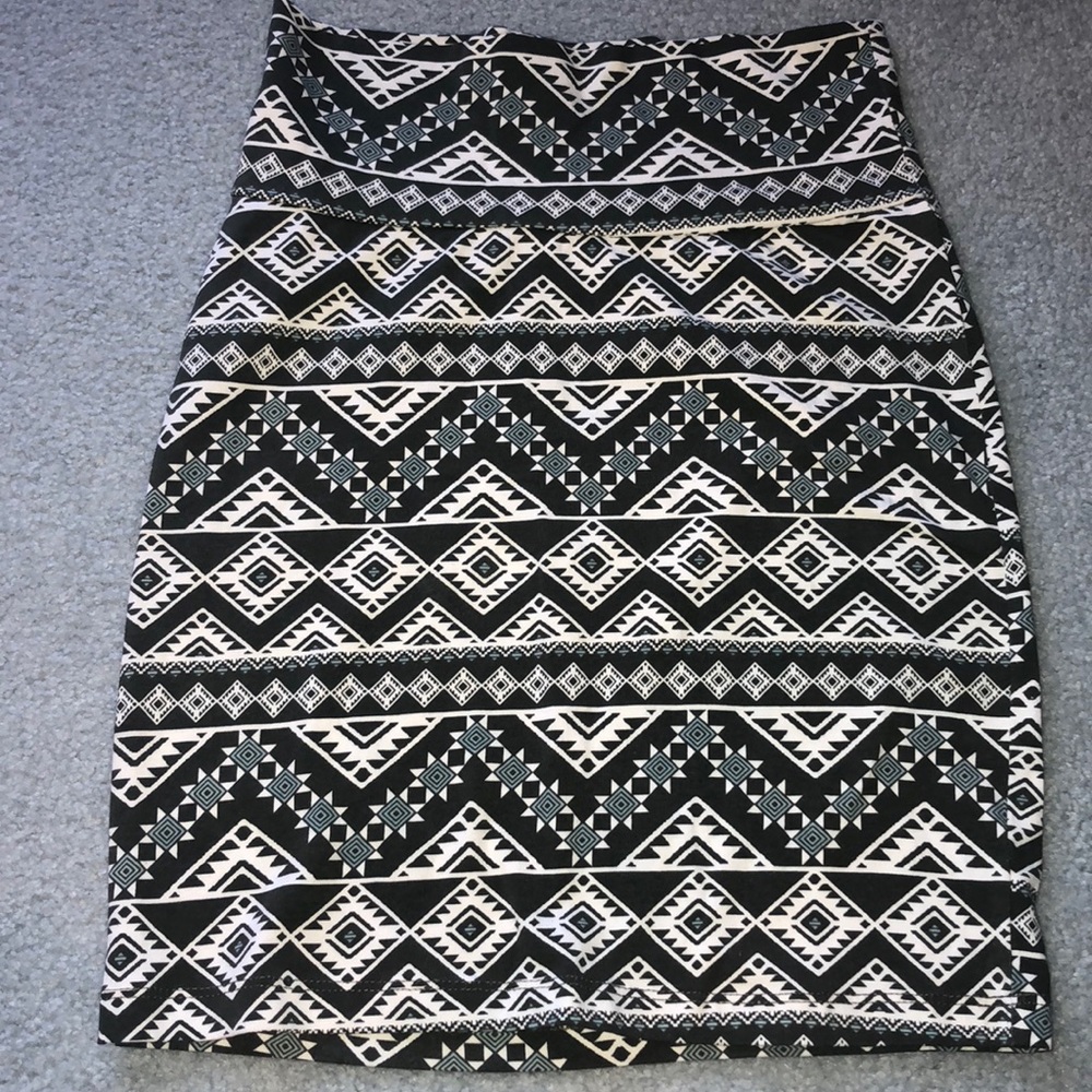 Charlotte Russe Abstract Print Pencil Skirt